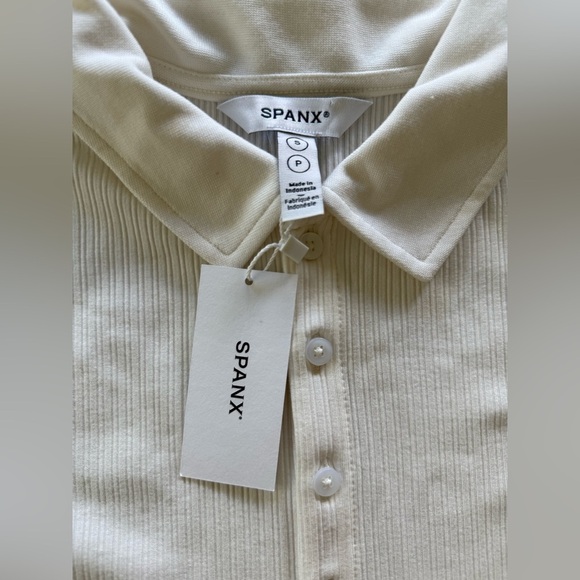🆕 SPANX Cream Ribbed Polo Top - Picture 6 of 8